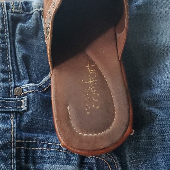 Slip on shoes - Picture 2 of 5